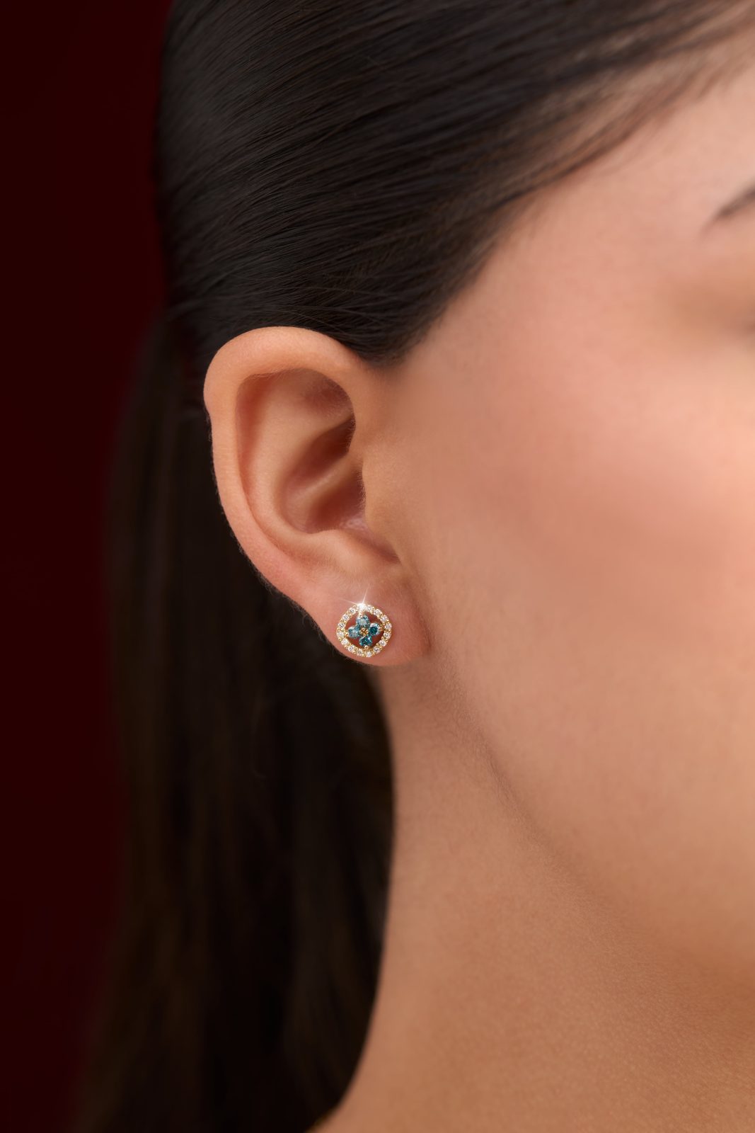 Aretes Diseño de Flor Cuadrada de 4 Pétalos